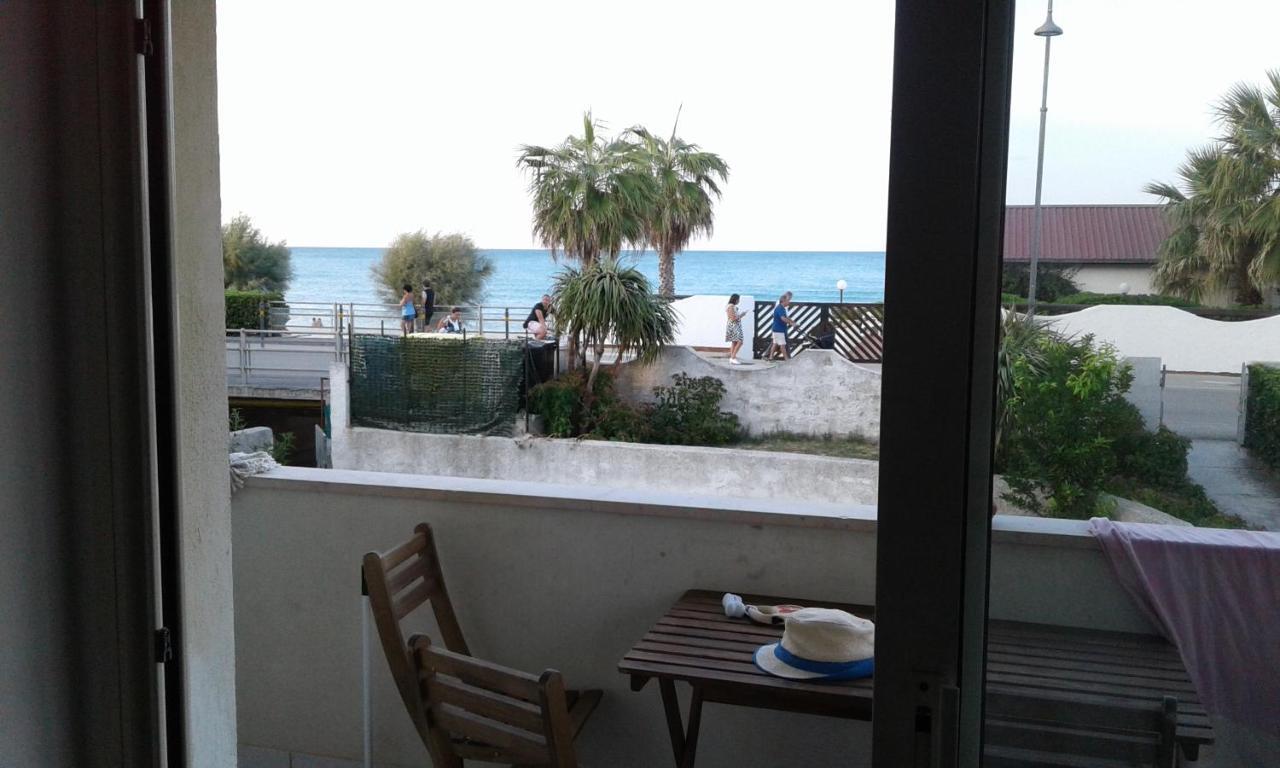 Casa A 20 Metri Dal Mare! Apartman Fossacesia Kültér fotó